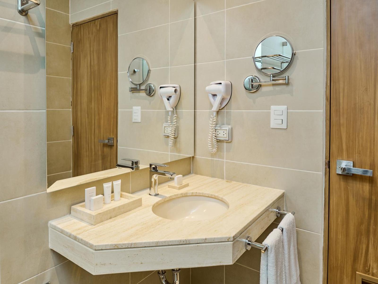Aparthotel Estelar Bellavista Lima